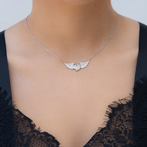 Evita love wings pendant
