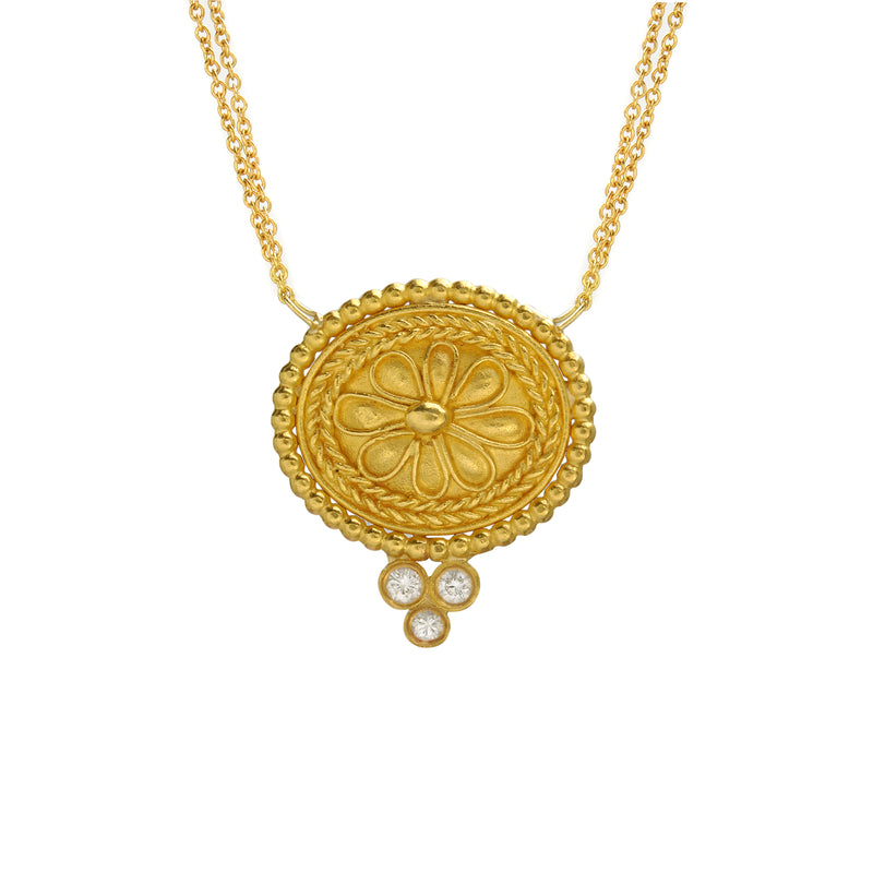 Rosette oval necklace with diamonds